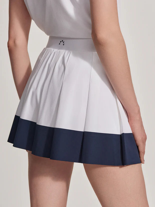 Chase Mid Rise Skort 14.5 in White/Blue Nights
