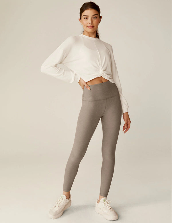 Turn Inward Front Twist Cropped Pullover in Fresh Snow