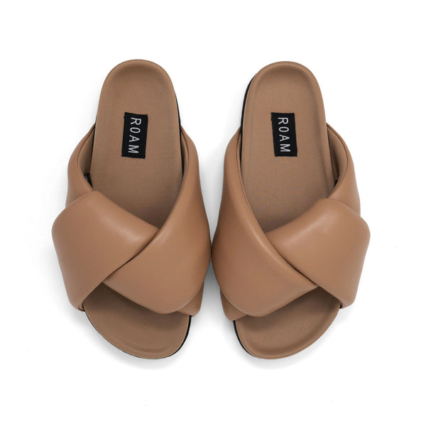 Foldy Puffy Sandals in Nude
