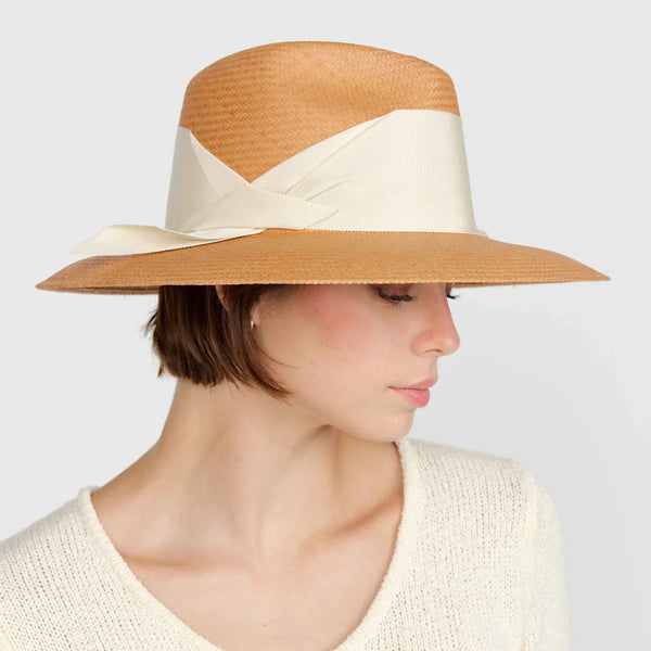 Gardenia in Butterscotch / Ivory