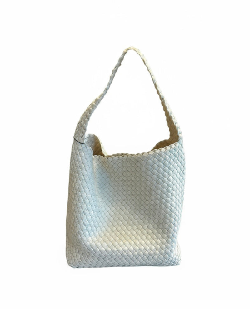 Nomad Medium Hobo in Salt