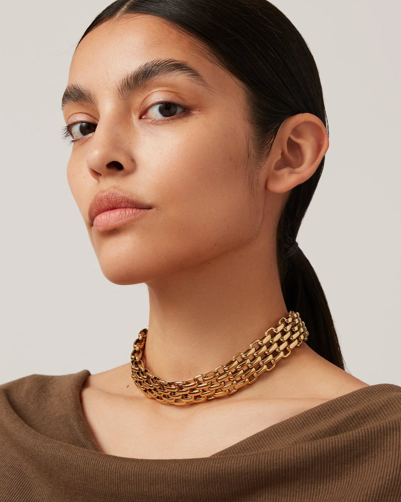 Penelope Chocker in Gold