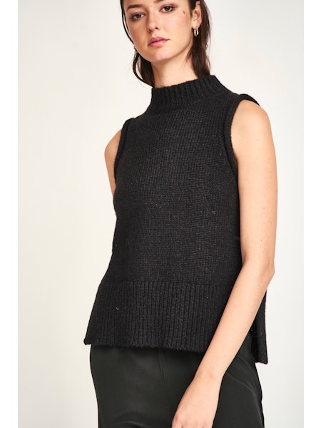 Aspen Open Side Vest in Black