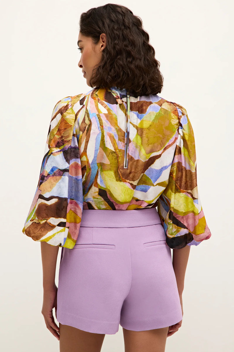 Mia Short in Aster