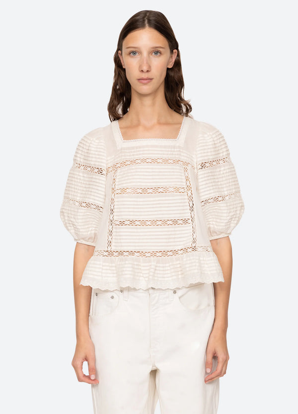 Antonina Solid Cotton Puff Sleve Top in Cream