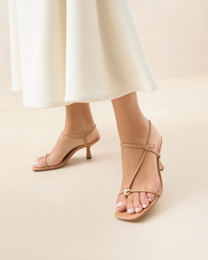 Triana Dune Leather Mid-Heel Sandal