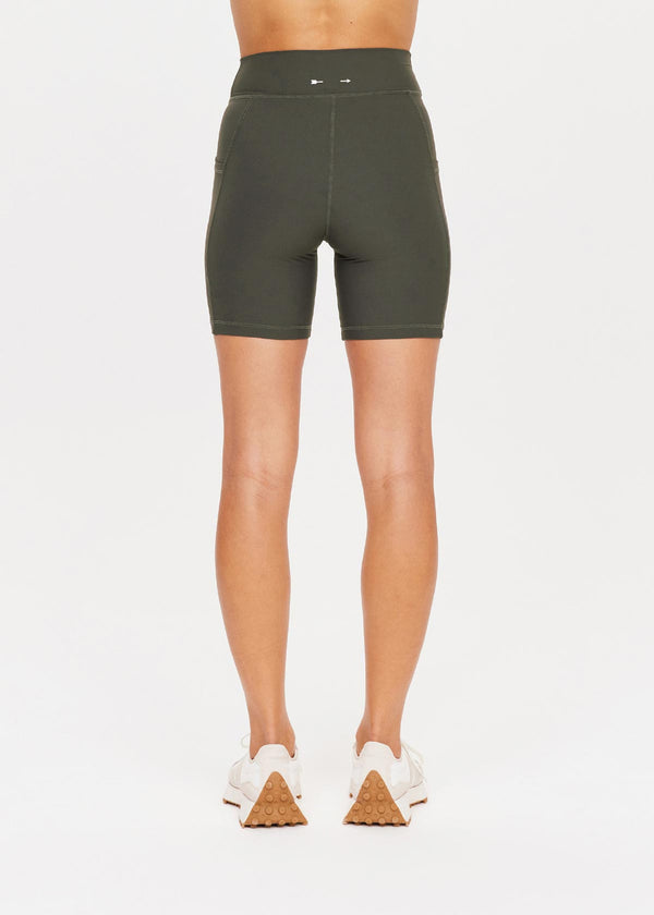 Peached 6in Pocket Spin Short in Khaki