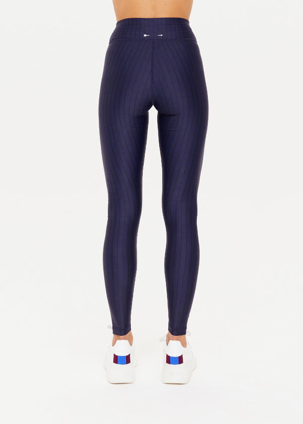 Merida 28 in Pant in Navy